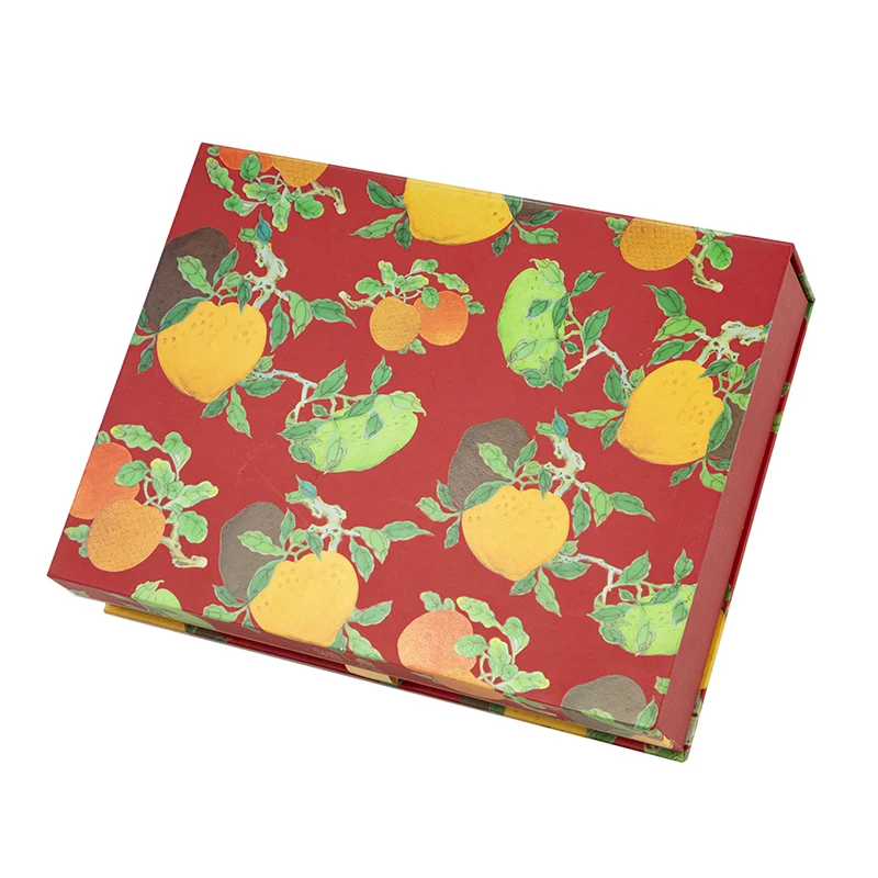 Neliön muotoinen magneettinen lahjarasia